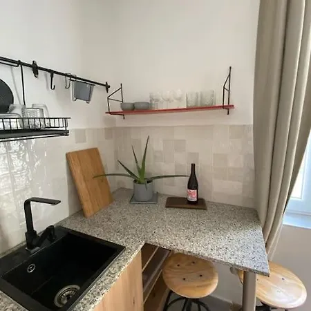 Charming In The Heart Of Gellert Area. Apartamento